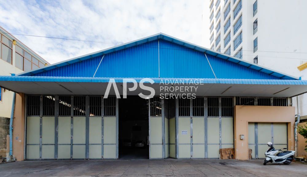 800 sqm – Warehouse For Lease | 7 Makara
