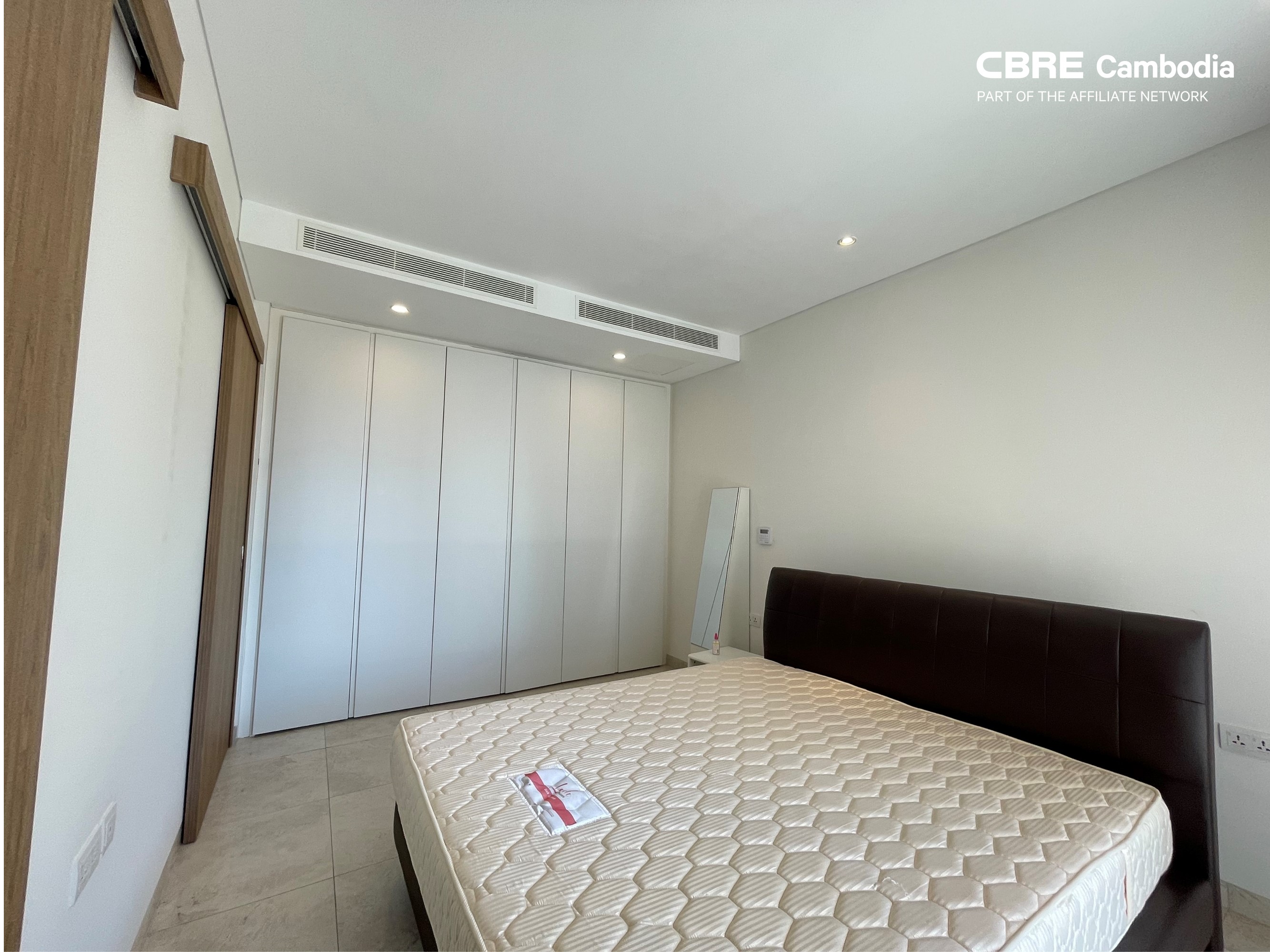 Fully Furnished 1 Bedroom Condo For Sale – Embassy Residence | Tonle Bassac | Phnom Penh