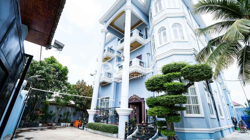 Luxurious 8 Bedroom Villa For Sale | Pou Senchey | Phnom Penh