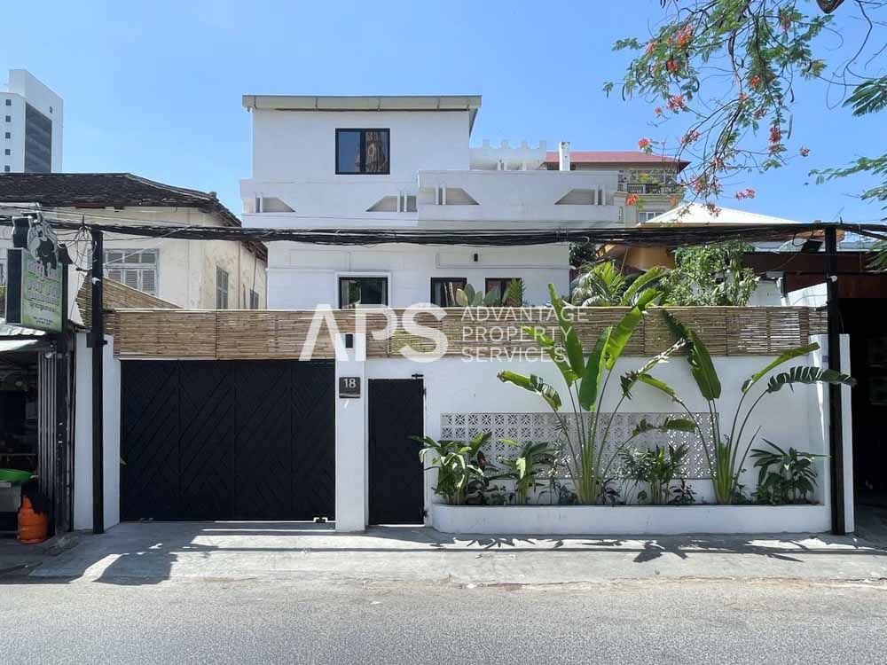 Newly Renovated 5 Bedroom Villa With Private Pool For Rent | Chaktomukh | Phnom Penh