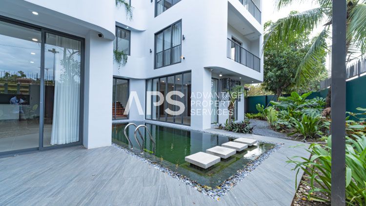 7 Bedroom Villa For Sale | Chbar Ampov | Phnom Penh