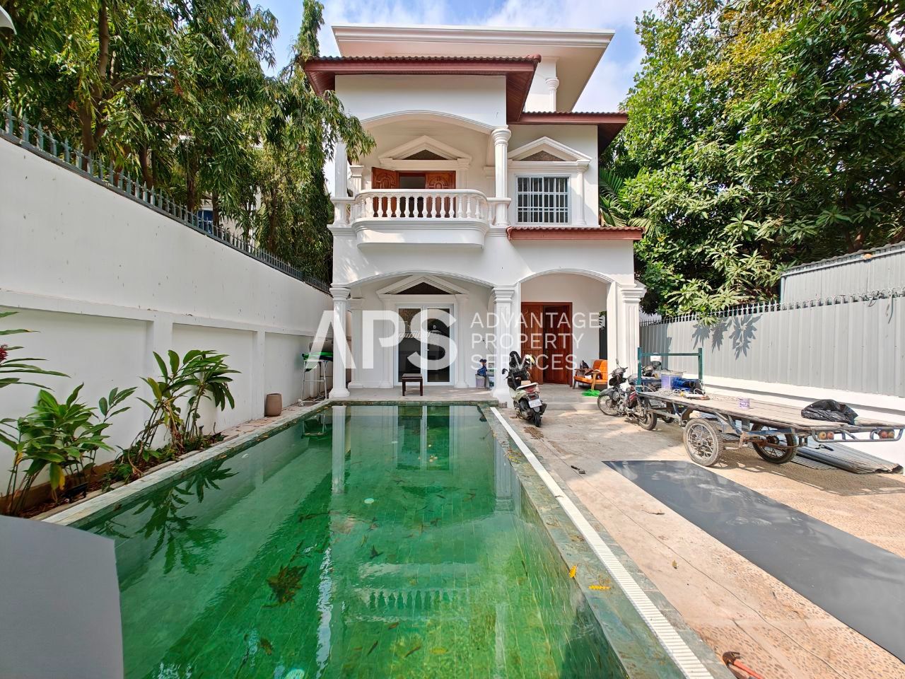4 Bedroom Villa Swimming Pool  For Rent | Tonle Bassac | Phnom Penh
