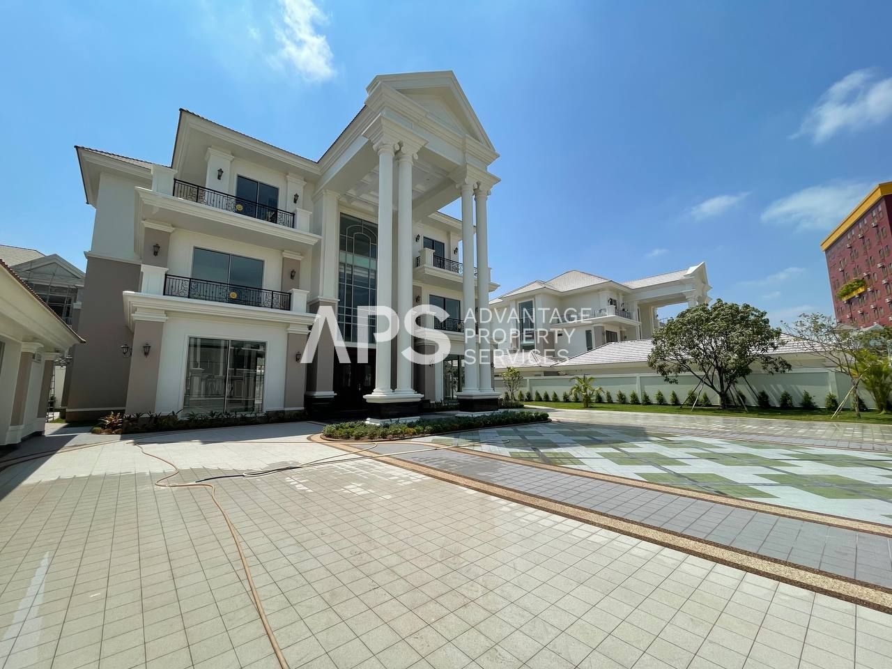 7 Bedroom King Majesty Villa For Rent – Peng Huoth 60M | Meanchey | Phnom Penh