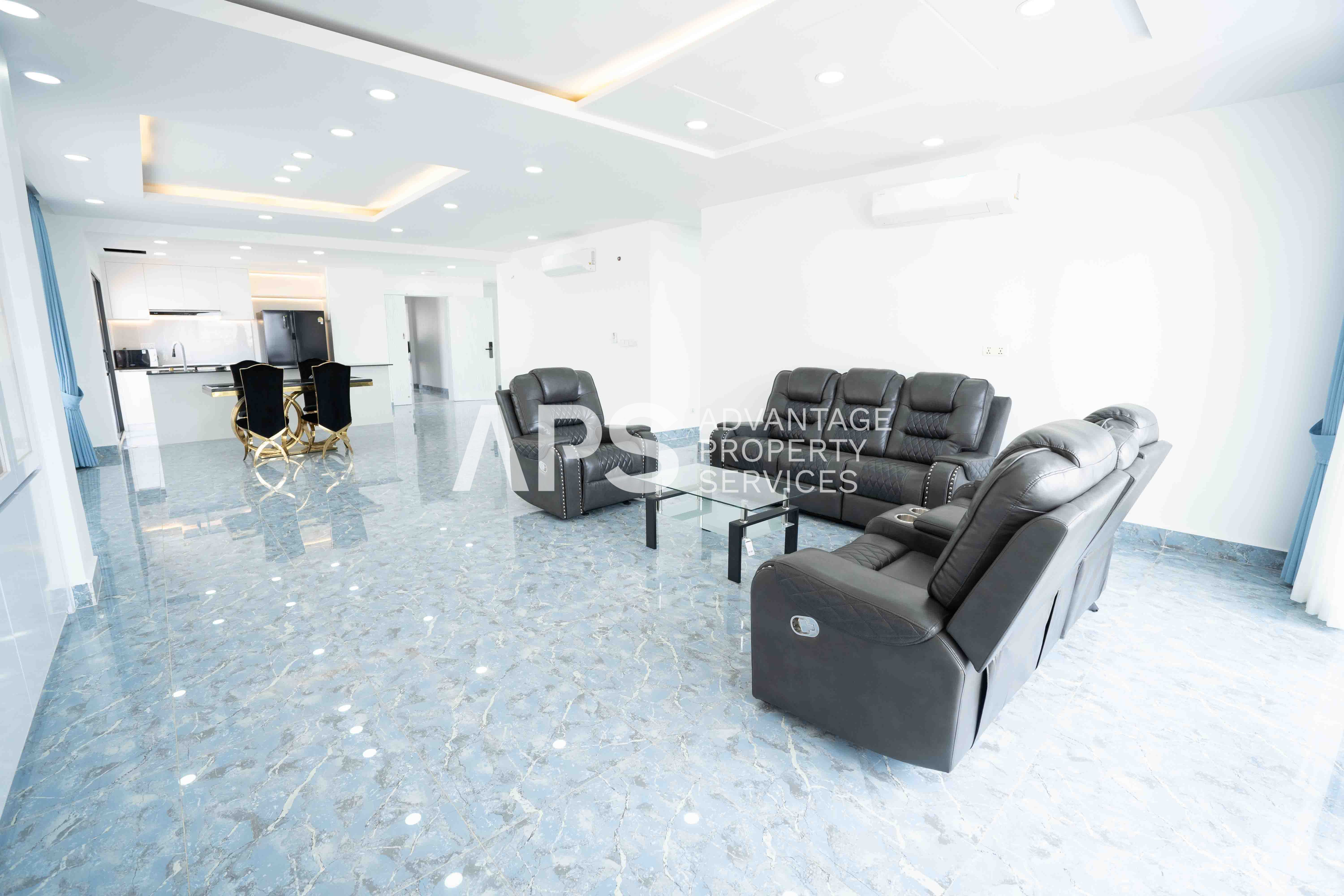 3 Bedroom Penthouse Service Apartment For Rent – Russian Market | Phnom Penh