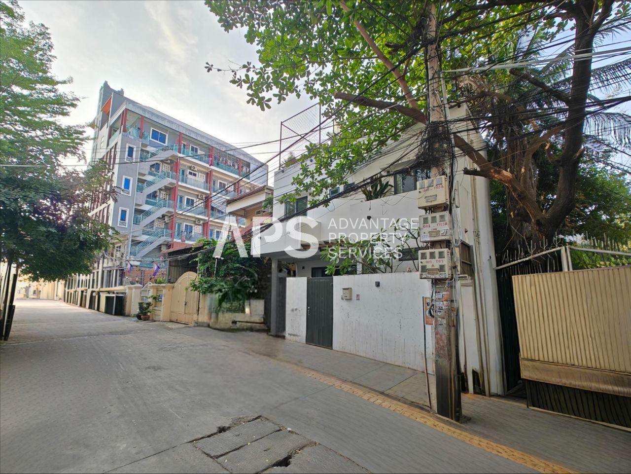 4 Bedroom Villa Swimming Pool For Sale | Tonle Bassac | Phnom Penh