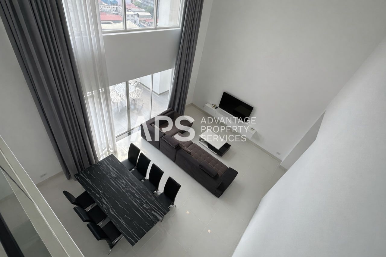 Duplex 4 Bedroom Penthouse Serviced Apartmnet For Rent in | Tumnob Tuek | Phnom Penh