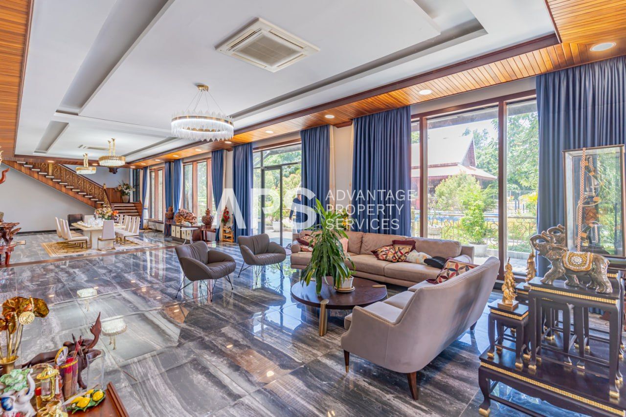 11 Bedroom Villa For Rent – Kep Province