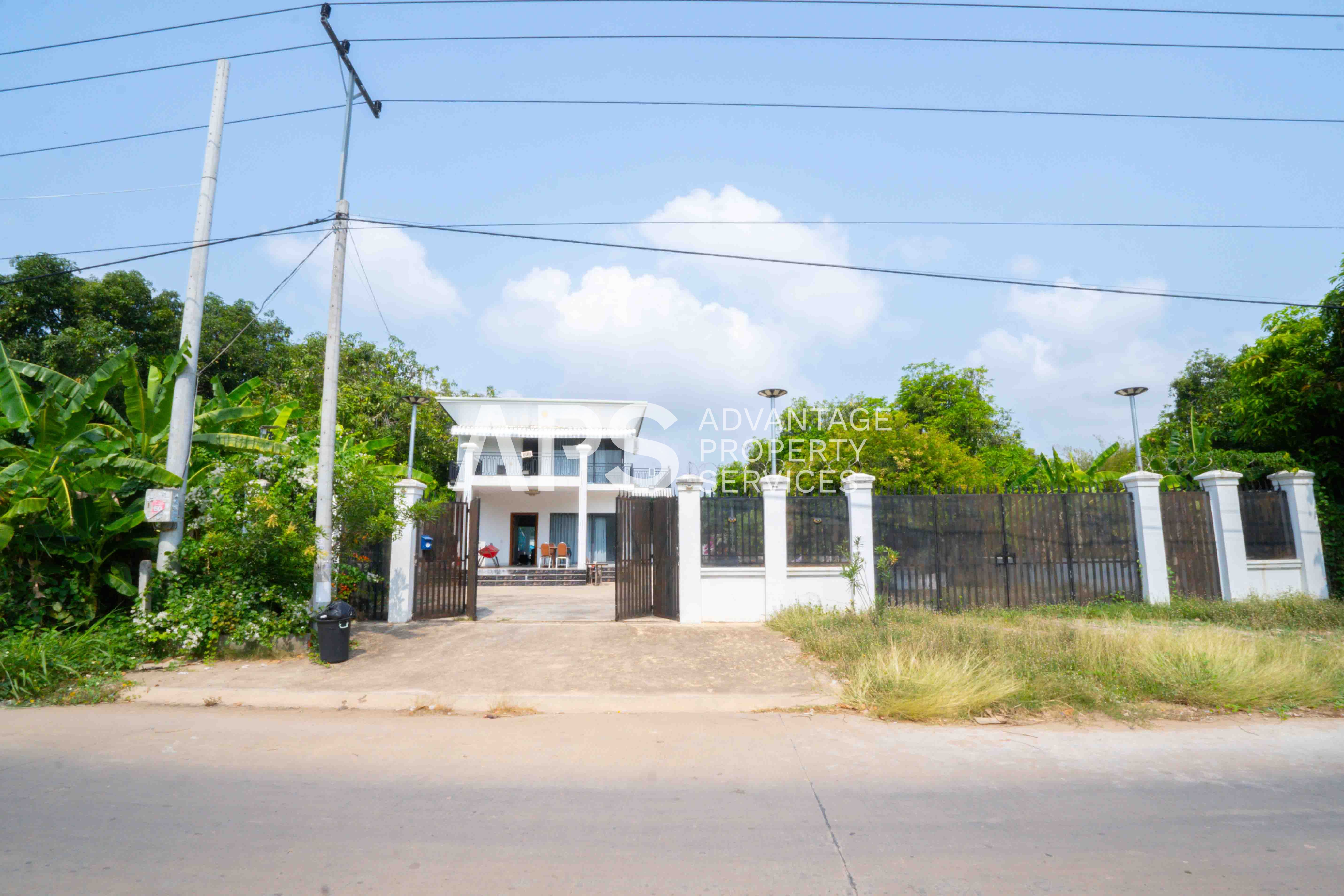 4 Bedroom Resort Villa For Rent | Koh Dach | Phnom Penh